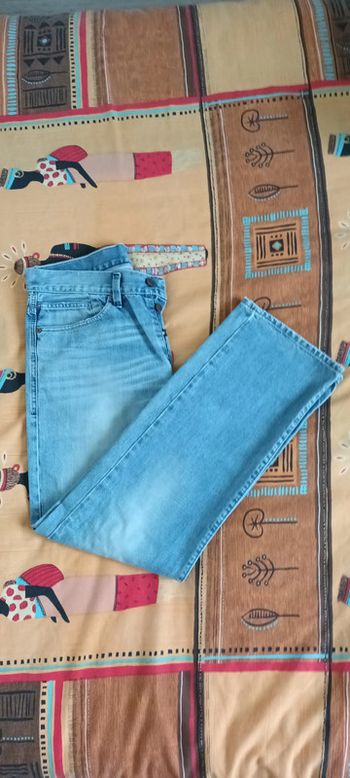 Jeans stone bleached