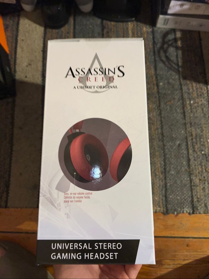 Casque Gaming Assassin’s Creed, collector rare - photo numéro 4
