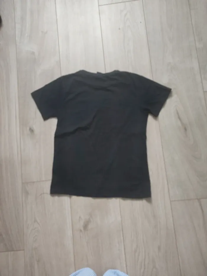 T-shirt noir - photo numéro 2