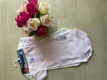 Superbe lot de bodies 100% coton Petit Bateau neuf