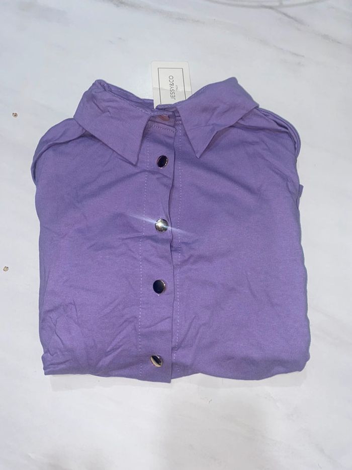 Chemise couleur Lila neuve