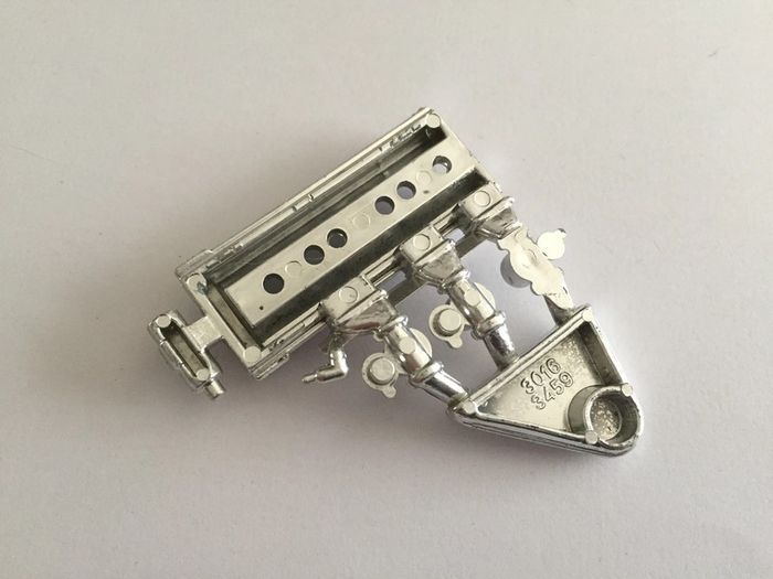 Pièce détachée miniature jaguar type E 1961 Burago Bburago 1/18 1/18e 1/18ème - photo numéro 13