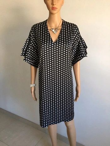 Robe noire à pois blancs neuve à manches courtes taille M