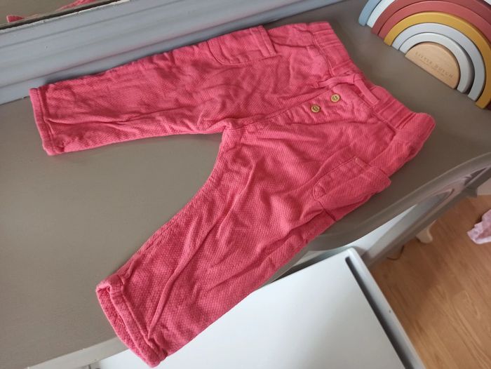 Ensemble t-shirt blanc et pantalon rose 9 mois - photo numéro 6