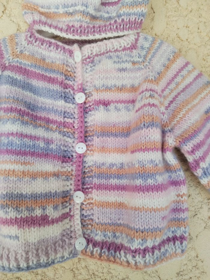 Bébé Layette Ensemble Brassière/Gilet et son Bonnet assorti - photo numéro 2