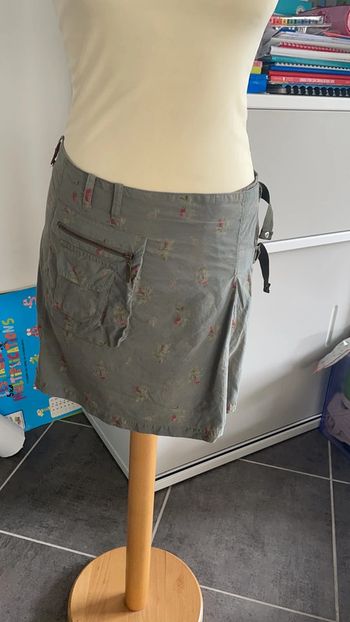 Mini jupe cop copine