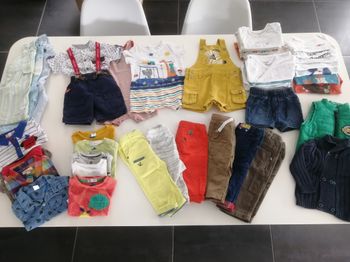 Gros Lot de vêtements bébé garçon taille 6 mois