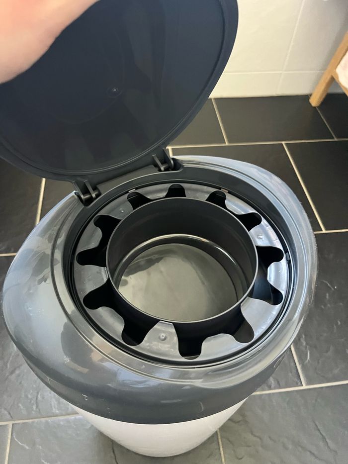 Poubelle à couche - photo numéro 2