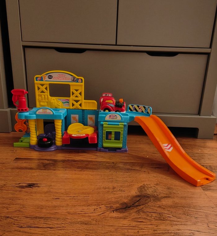 Jouet Tut Tut bolide