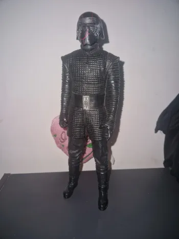 Figurine hasbro kylo ren