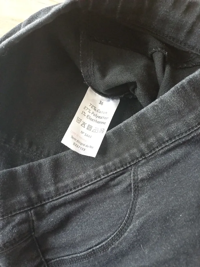 Jean noir femme T36 - photo numéro 6