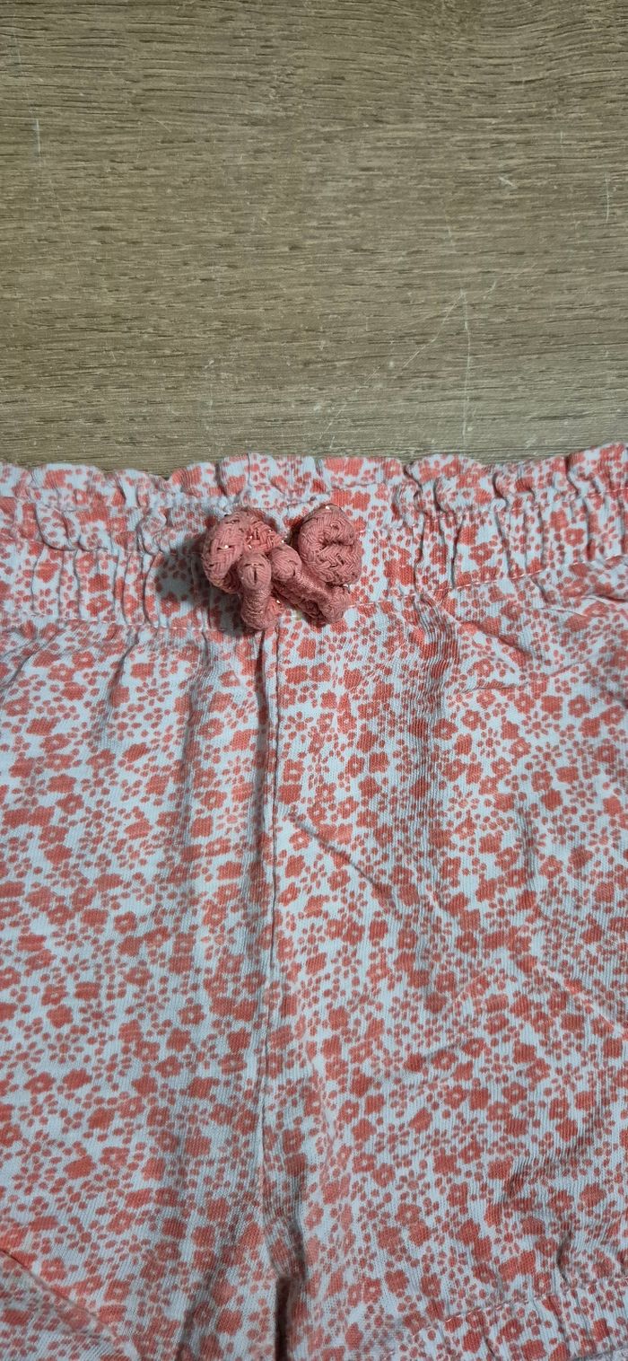 Lot shorts 24 mois - photo numéro 3