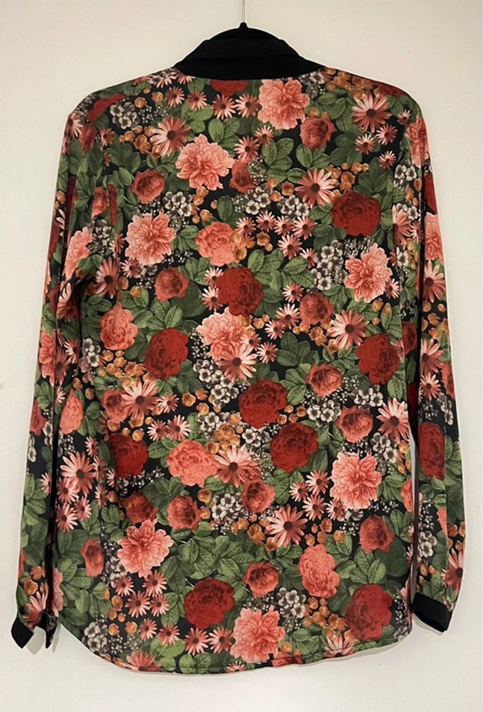 Chemise fluide satinée a fleurs Taille 38 - photo numéro 11