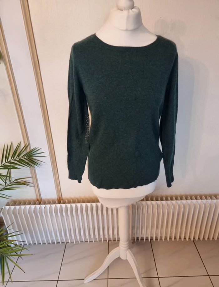 Pull vert col V neuf - photo numéro 3