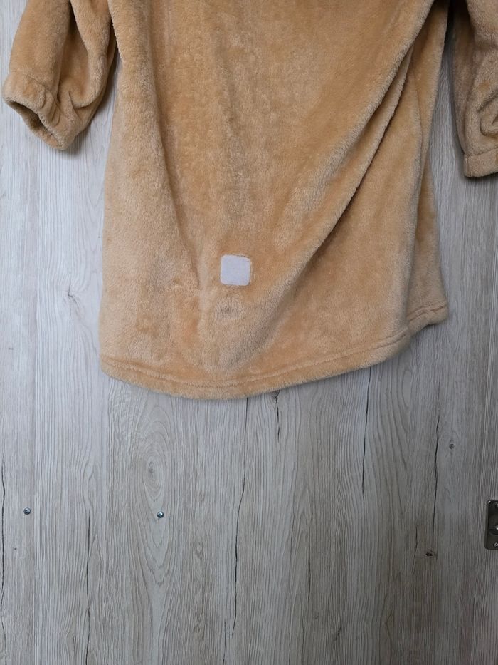 PONCHO À CAPUCHE OREILLES DISNEY THE LION KING TAILLE 7/8 ANS - photo numéro 5