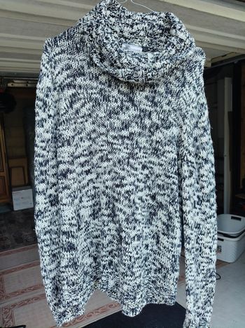 Pull chiné noir blanc col roulé taille L