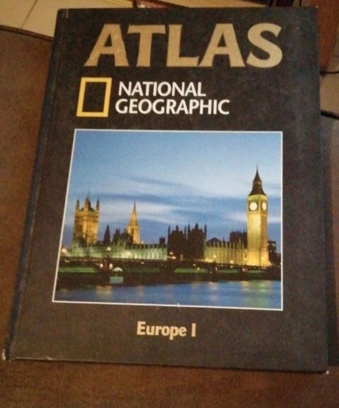 Livre : Atlas National Geographic