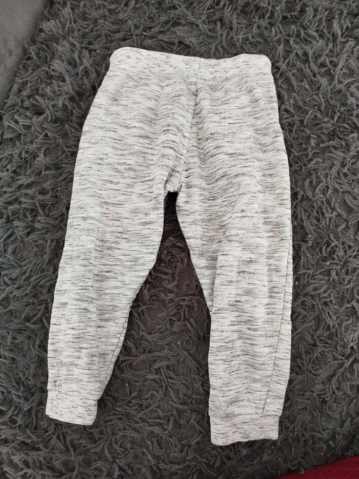 Jogging Gémo taille 3 ans - photo numéro 2
