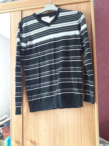 Pull col en v la halle