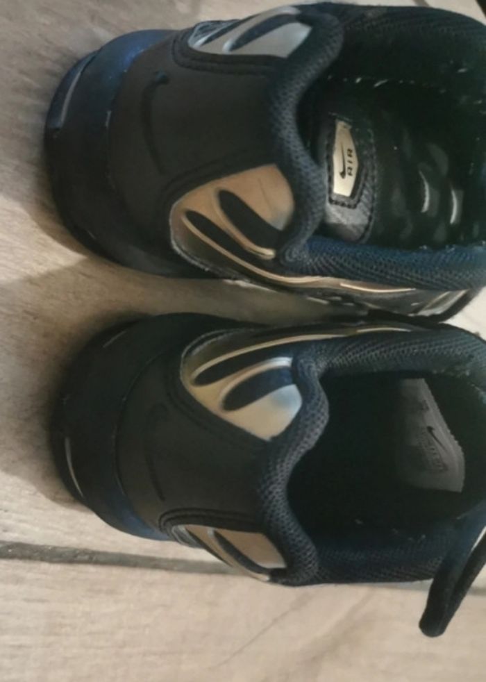 Basket nike requin enfant - photo numéro 4