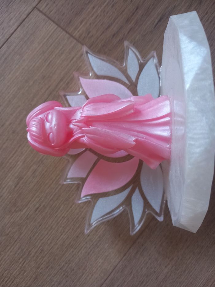 Statue Geisha avec fleur de lotus en résine - photo numéro 4