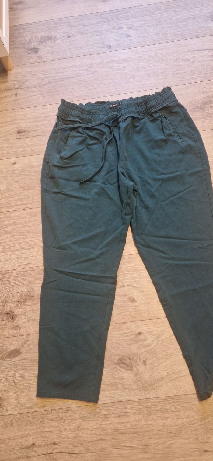 Pantalon femme vert - photo numéro 3