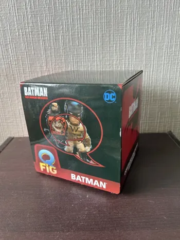 Box figurine Batman DC Q-Fig