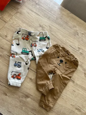 2 pantalons