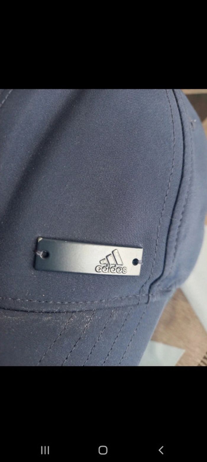 Casquette - photo numéro 2