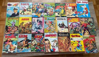 Lot de 21 bd comics petit format