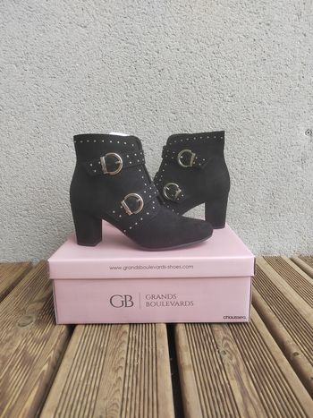 Bottines à strass noir effet daim – Taille 37 – Neuves avec étiquettes