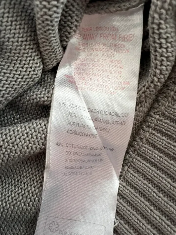 Lot de 2 gilets zippés 6 ans - photo numéro 14