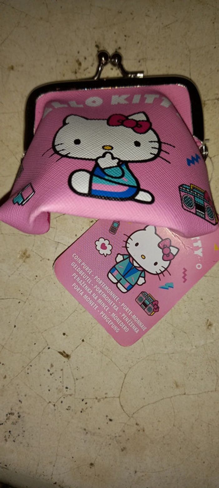 Petit porte monnaie fillette hello kitty neuf