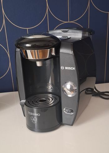 machine à café TASSIMO noire