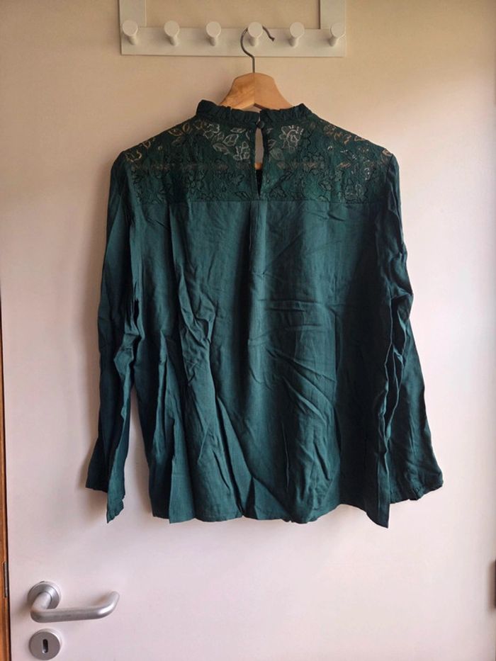Blouse vert sapin majolica neuve avec dentelle - Taille L - photo numéro 8