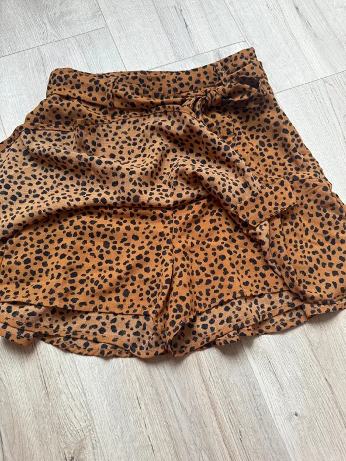 Jupe short motif pois / motif animalier - photo numéro 3