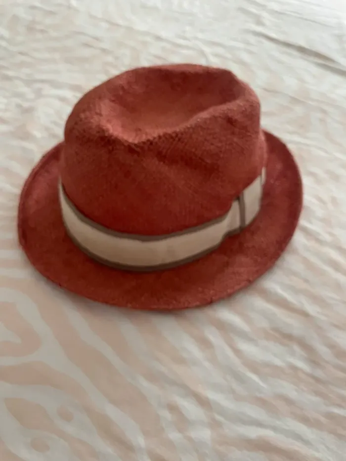 Chapeau en paille rouge – original et élégant 🌺 - photo numéro 3