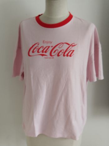 Tee-shirt manches courtes rose et rouge Coca-Cola taille 36