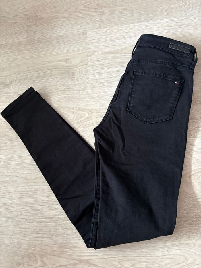 Jean noir Tommy Hilfiger