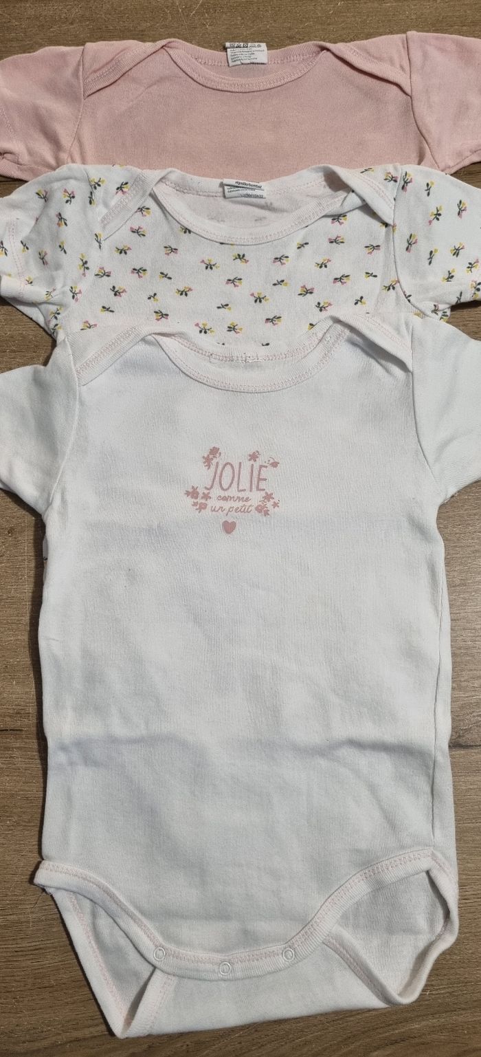 Lot bodies MC 24 mois - photo numéro 2