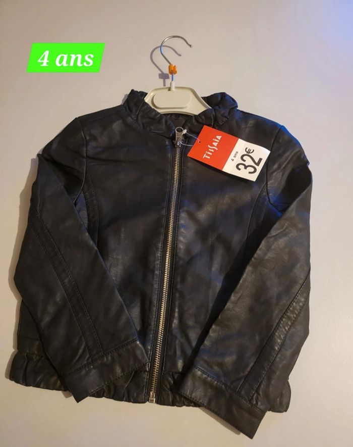 🪀 Veste neuve 4 ans Tissaia 🪀