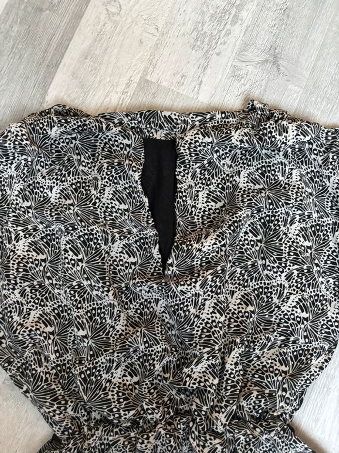Robe fluide cintrée Mango - Taille S - Motif papillons noir et blanc - photo numéro 3