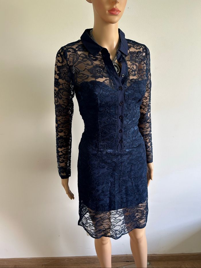 Robe bleue marine neuve en dentelle AX Paris taille US 10 - photo numéro 2