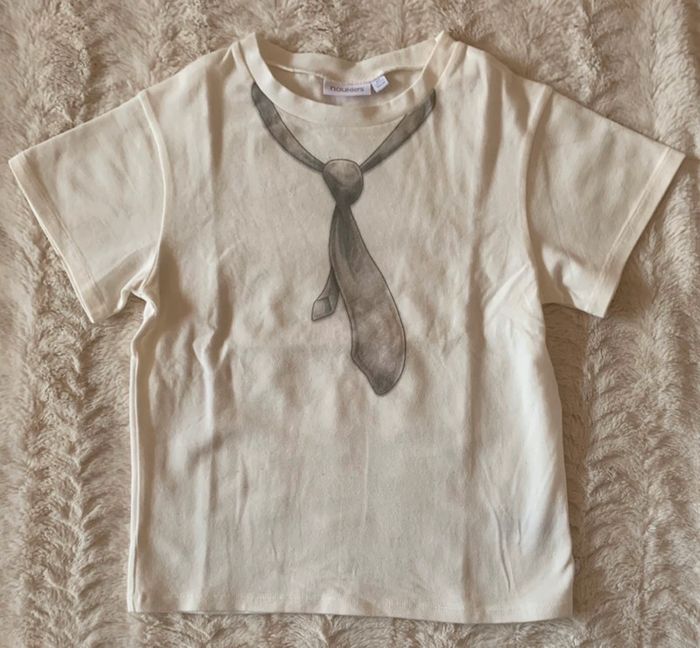 Tee shirt Noukie’s taille 6 ans neuf sans étiquette