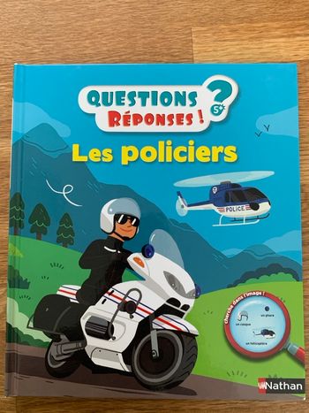 Livre Les policiers