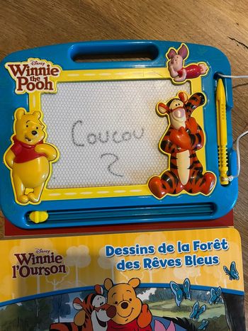 Livre ardoise et stylet magnétique Winnie