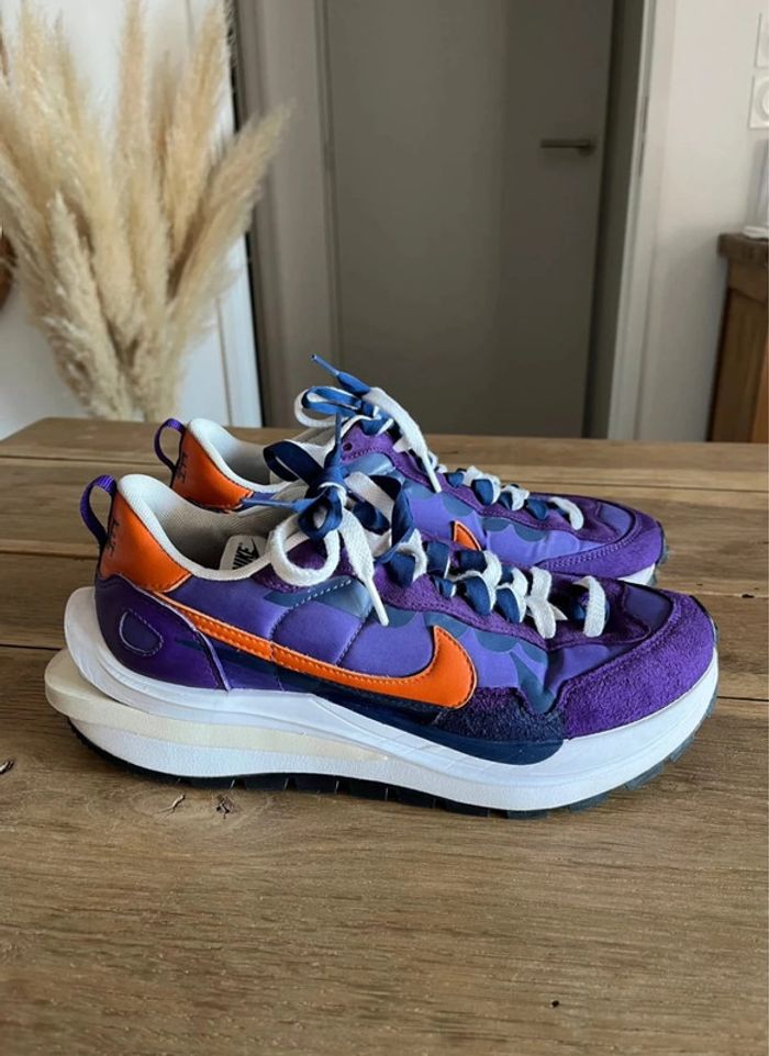 Nike Vaporwaffle sacai Dark Iris