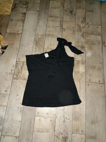 Haut une bretelle 36