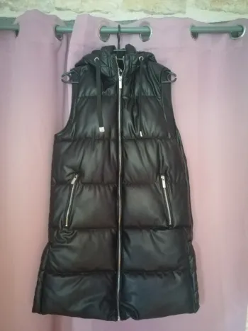 Doudoune longue à capuche Zara