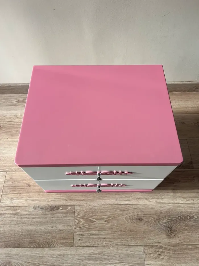 commode rose et blanc - photo numéro 3